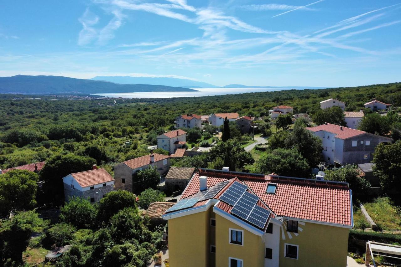 Apartments Salatić Krk Town Bagian luar foto