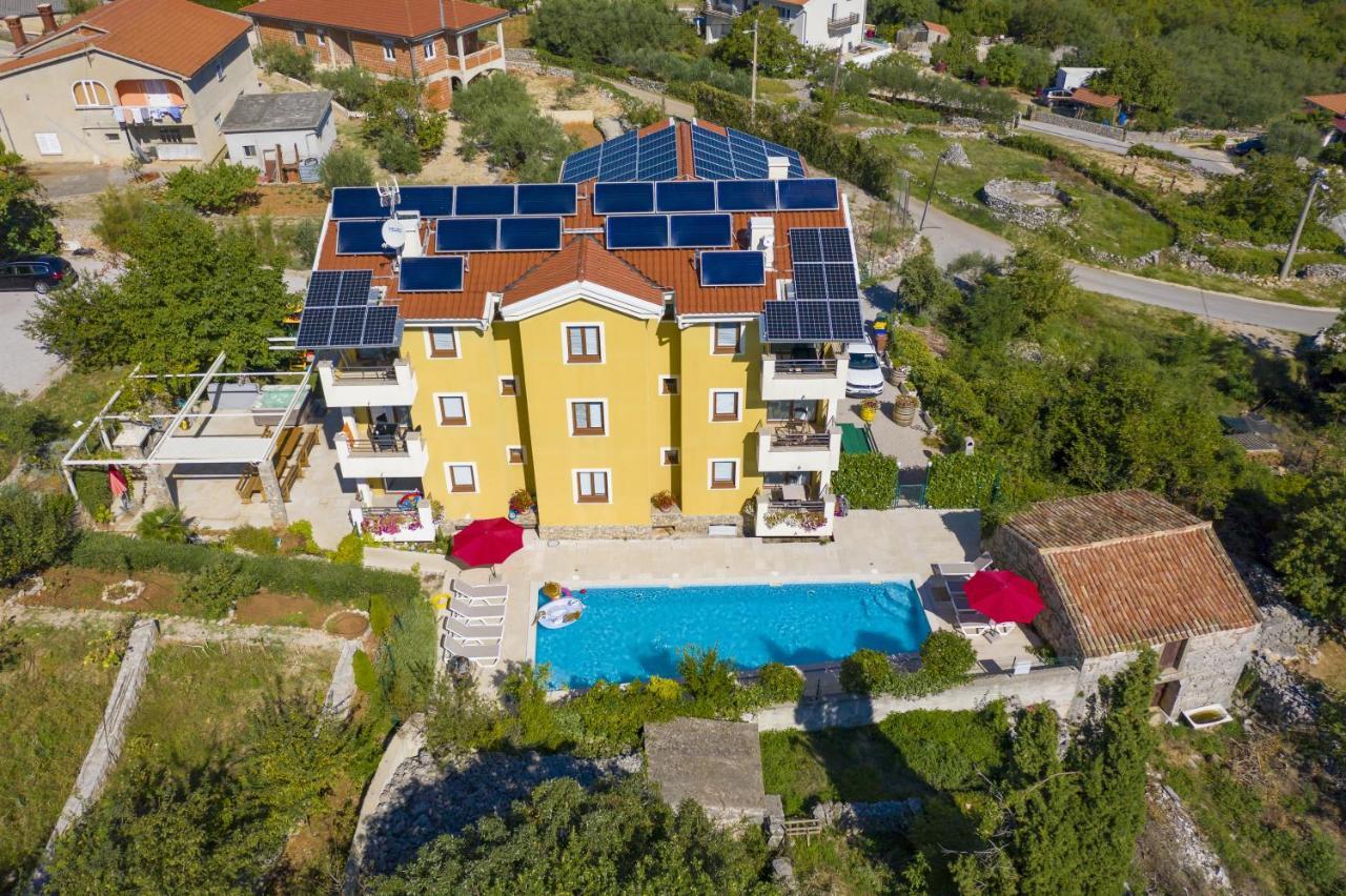 Apartments Salatić Krk Town Bagian luar foto