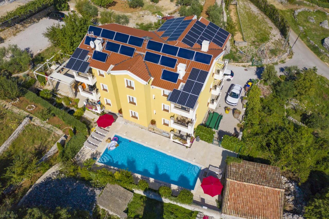 Apartments Salatić Krk Town Bagian luar foto